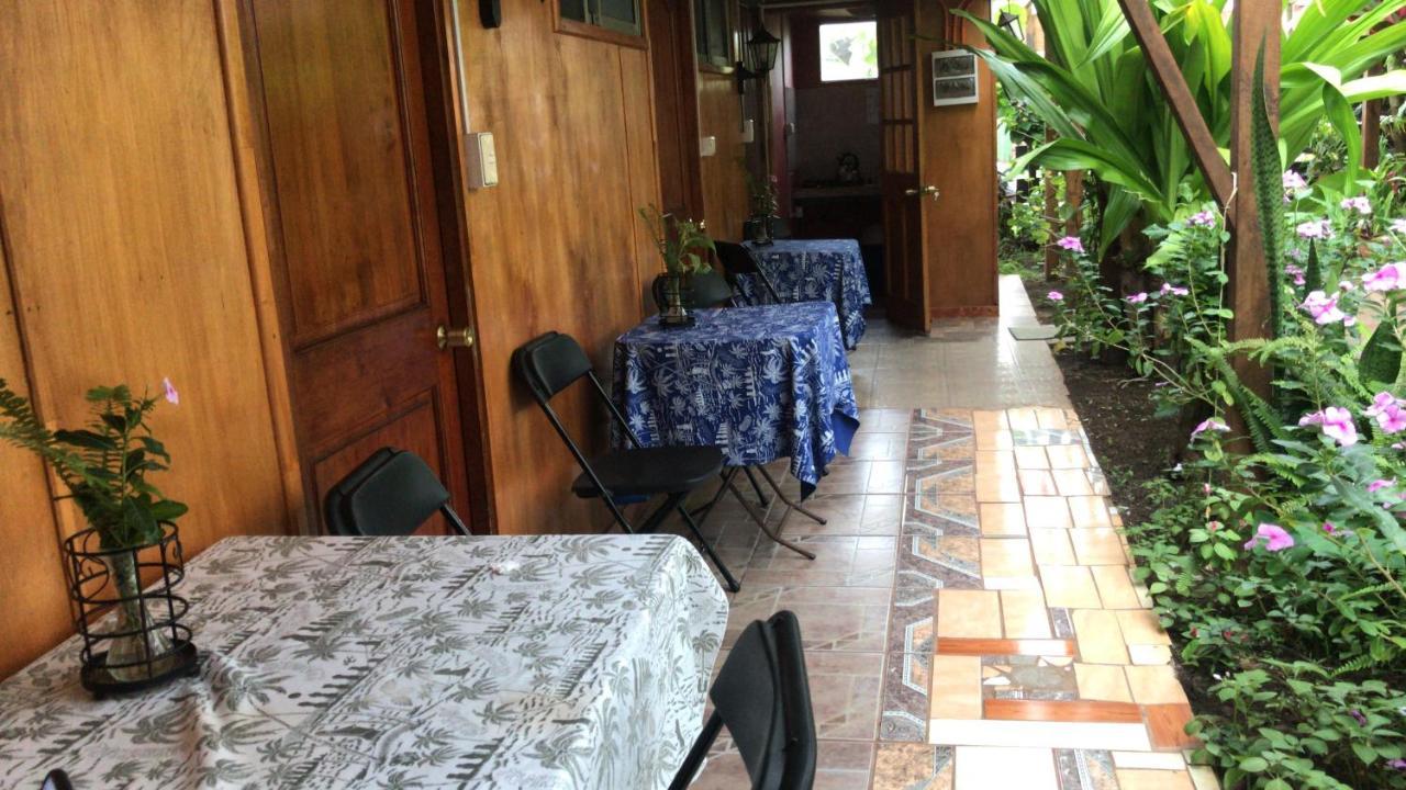 Hostal Vaihere Hanga Roa Exterior foto
