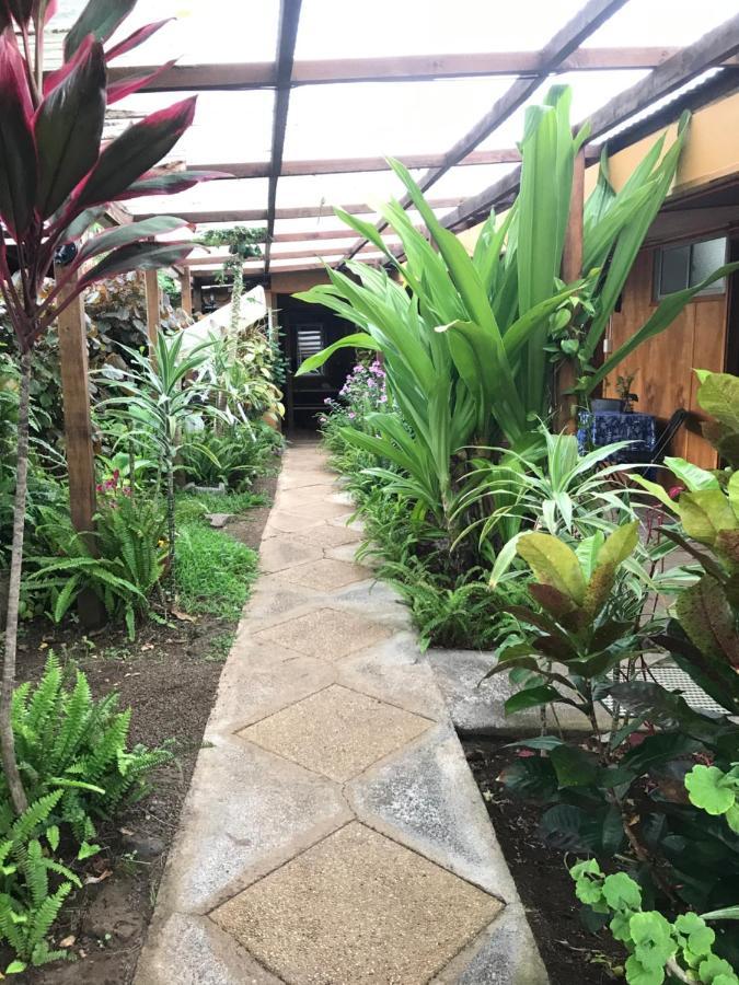 Hostal Vaihere Hanga Roa Exterior foto